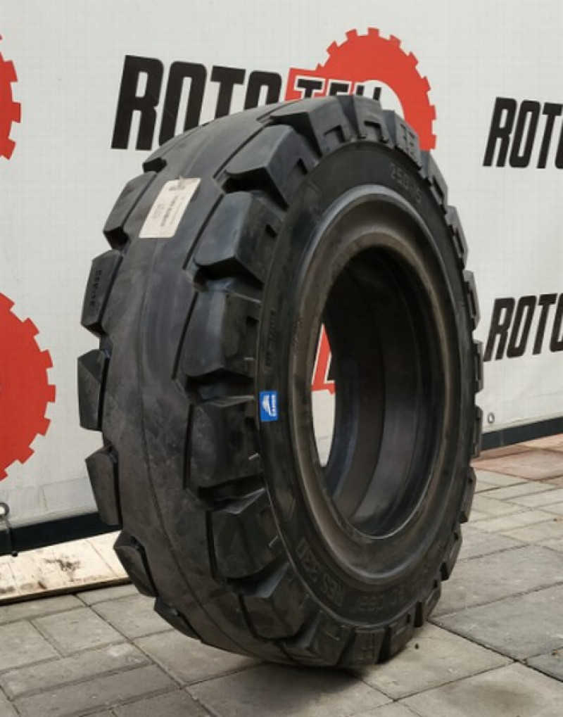 5.00-8/3.00 SOLIDEAL RES 330 BLACK STD pilngumijas riepa